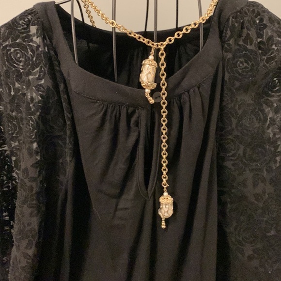 Vintage Gold tone necklace w/ lantern pendants and two spring clasps - Picture 11 of 11